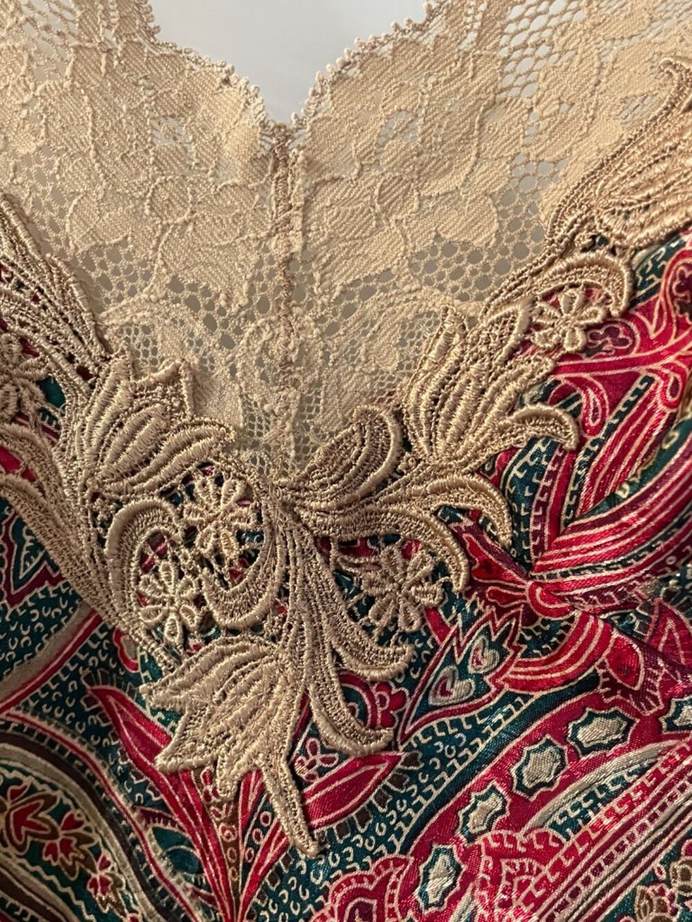 Victoria’s Secret Gold Label Vintage Chemise XS in Paisley with lace trim - Picture 3 of 7